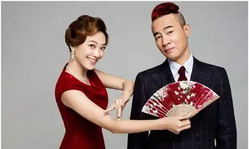 硬汉传承陈小春6岁儿子近照曝光,风格大变似翻版山鸡哥