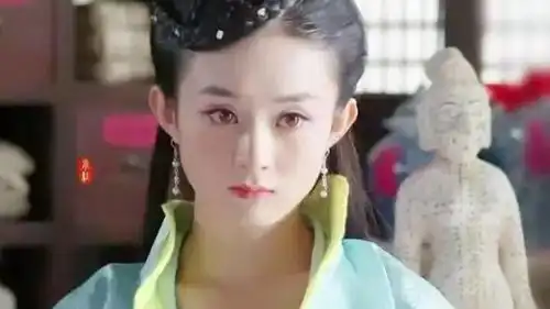 佟丽娅与赵丽颖古装造型美如仙子
