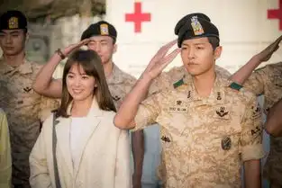 再看太阳的后裔,终于知道国民老公宋仲基为何能被宋慧乔驯服
