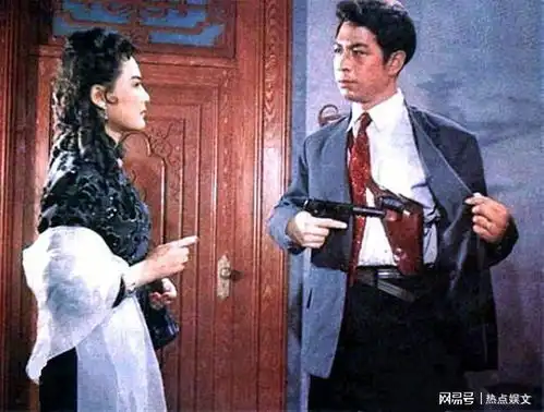 又见陈少泽,主演保密局的枪声,曾经演绎英雄,如今致敬英雄