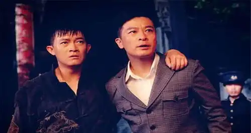 他是郭靖宇的亲弟弟,观众总是吐槽他的台词太差,却是1名老婆奴