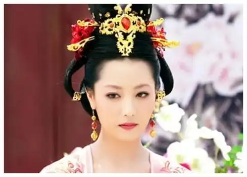 京城四美之白冰,神话中玉漱一角,成为男人心中白月光

