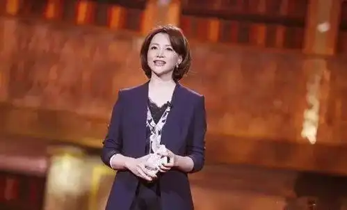 董卿请不要和儿女住在一起一夜间刷屏了