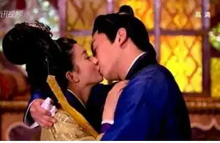 男神收割机扒扒赵丽颖与10大男神的激情吻戏
