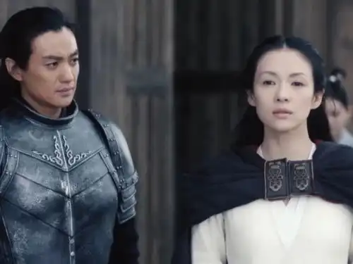 章子怡40岁演15岁少女引热议,本尊大怒驳斥片方别拿我营销