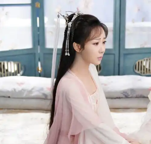 杨紫流年不利,余生被撤档,女心理师想播出有点难