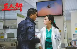 杜琪峯导演三人行赵薇要当女大佬
