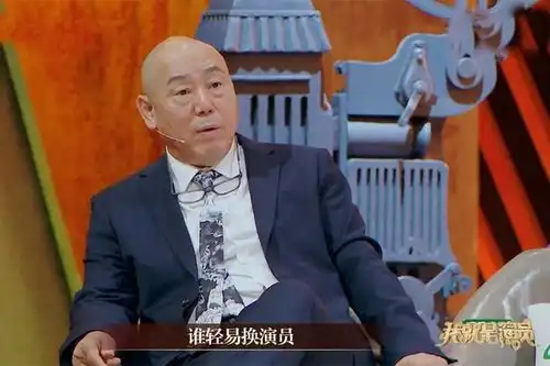 遭集体炮轰,李梦性格怪异,本色出演隐秘的角落