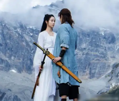 新版神雕得火以为郭襄扮演者够大咖,看黄药师口碑稳了
