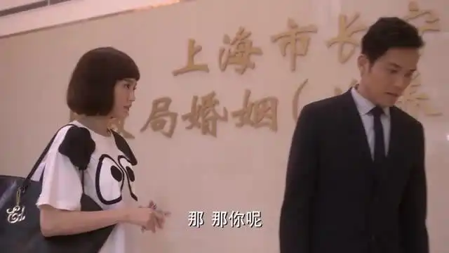 何以笙箫默这种银行卡应该是无上限的那种,比黑卡档次低一点
