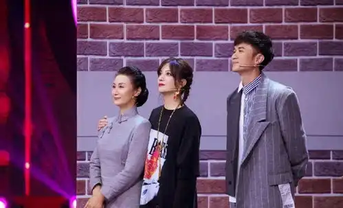 情深剧组重聚,文佩雪姨穿旗袍同框比美,赵薇苏有朋甘当绿叶