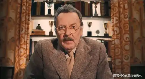 光影浅析布达佩斯大饭店
