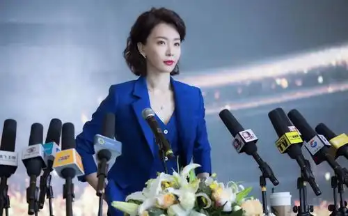 田蕾身上有斯黛拉影子,陈数本色演出,或是被资本裹挟