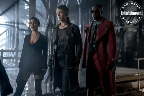 黑客帝国矩阵重启影评似曾相识的怀旧致敬,彩蛋才是重点