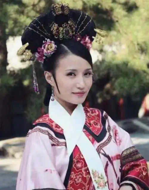 甄嬛传笑到最后的6个娘娘,甄嬛阵营占4个名额,破产姐妹上榜
