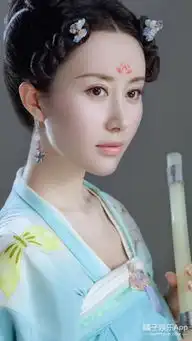 古妆最美不过花钿妆,杨幂范冰冰画上简直美翻
