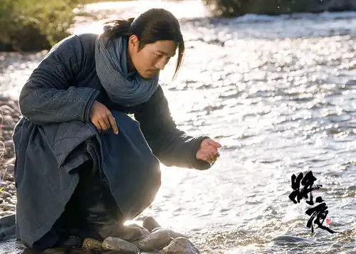 将夜持续热播陈震凭借大师兄李慢慢受喜爱