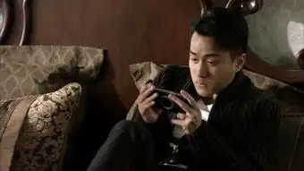 有没有哪部刘恺威的电视是跟千山暮雪中的角色一样的他主演的电视啊
