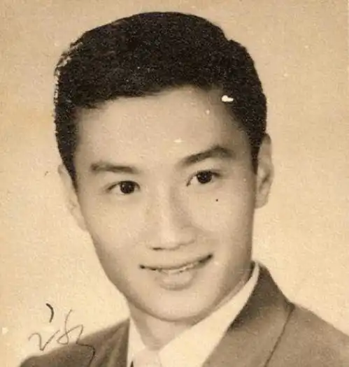 曾经的谢贤到底有多帅看过年轻时照片,颜值完爆谢霆锋