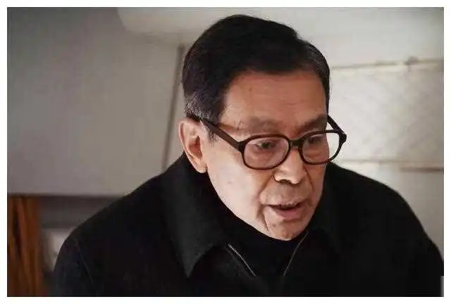 南来北往豆瓣火爆上线,7.2分引发热议,角色命运成焦点金晨爱情白敬亭网易订阅
