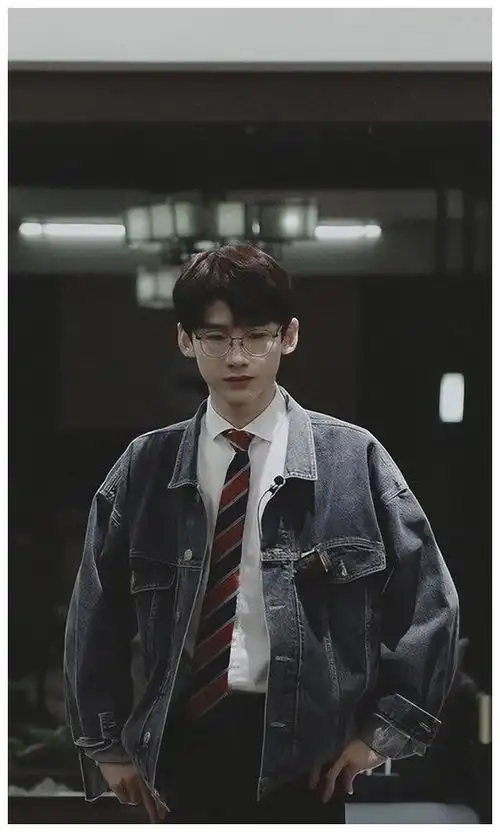 白敬亭,渡劫成功南来北往助其洗白
