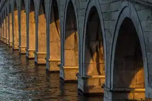 颐和园重现金光穿洞据说见到会好运
