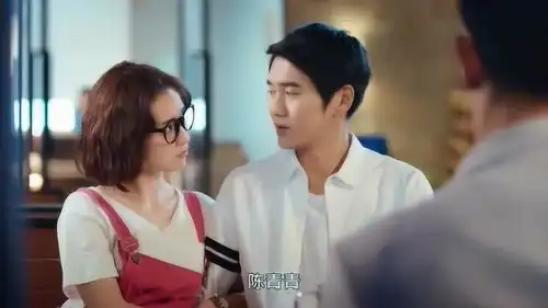 惹上冷殿下陈青青气不过,装成顾南锡的女朋友,坐在他身边
