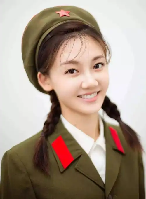 冯女郎苗苗芳华之后,不再是一张白纸
