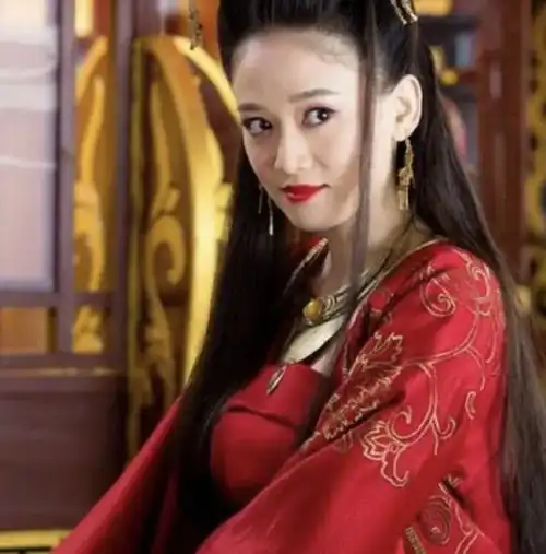 王晶笑傲江湖开拍张雨绮演东方不败,令狐冲任盈盈选角有争议