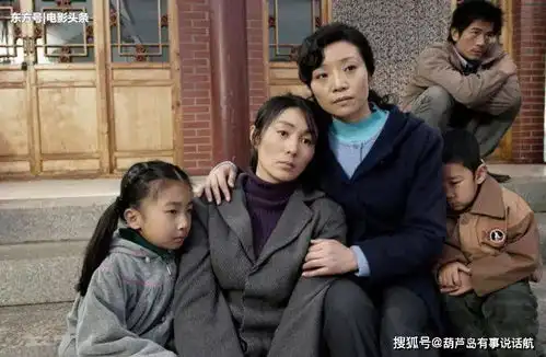 歌唱家李丹阳,一直都是跟母亲生活在一起,至今未婚