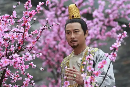 新天龙八部热播刘锡明演绎花心段王爷
