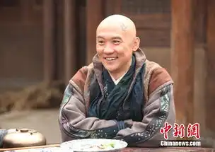 黄志忠光头亮相抿嘴卖萌皮五传奇演小人物
