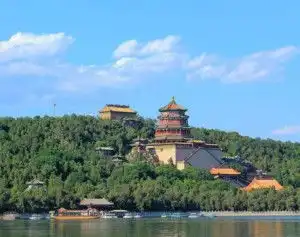颐和园万寿山
