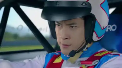 极速青春路杰和大卫比赛,杰森拿起话筒骂他,让路杰赢得了比赛