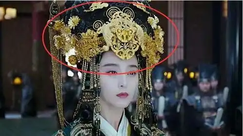 范冰冰新剧老套路网友能撑起服装就赢天下