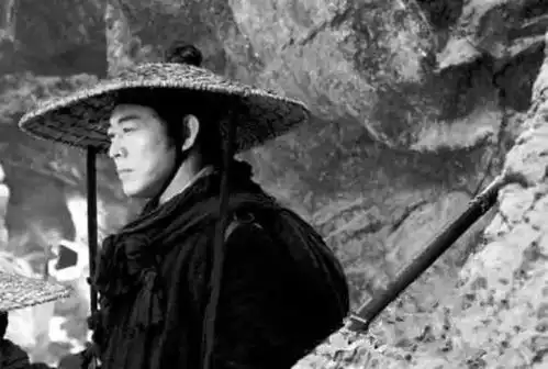 开血槽的汉剑,实用性真的很强吗看看这把如意汉剑就知道了