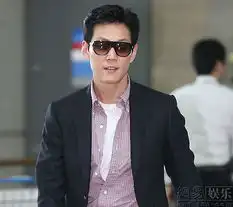 下女剧组出发前往戛纳全度妍素颜抢镜
