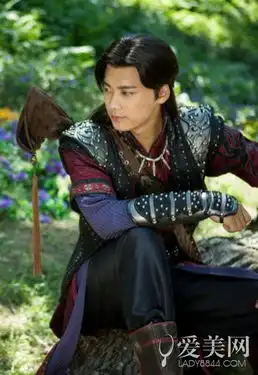 古剑奇谭主演童年照大揭秘李易峰眯眯眼陈伟霆小胖子洗剪吹
