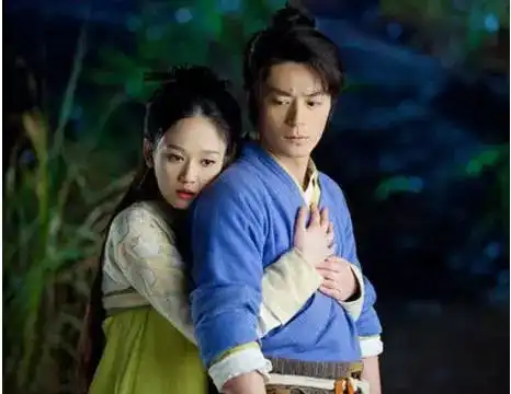 人物那些明星们分手后再度相遇,胡歌对江疏影不舍,而他们却很尴尬