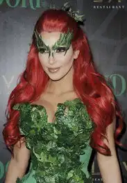 炎热夏季最时髦打扮将蔬菜水果穿上身