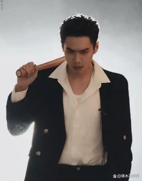 粉丝量未破3千万的演员,肖战仅一步之遥,还有三位是肖战好友
