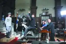 韩三平拍建党伟业就是为人民服务美国没这种电影
