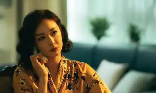 节目门面李一桐出道8年,节目走红,但人火不止是因为颜值