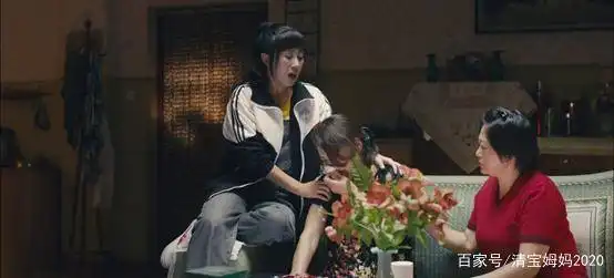 重看夏洛特烦恼,发现那个娘娘腔的孟特,是讲育儿的隐藏彩蛋
