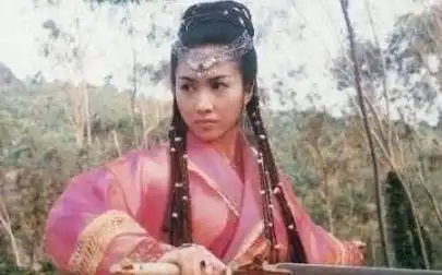 倚天屠龙记中为什么大家都抢屠龙刀,而不抢倚天剑