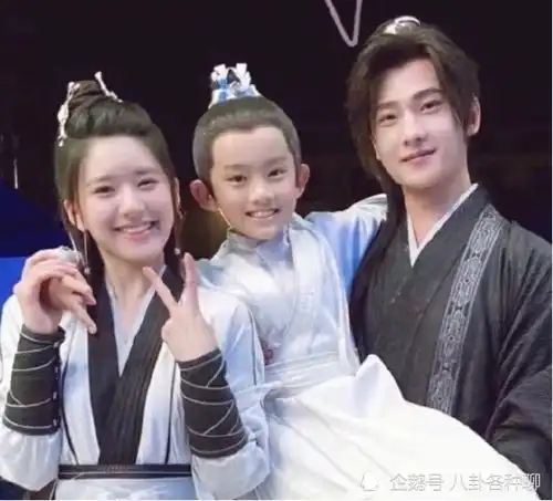 都说赵露思高攀了杨洋,其实看她的资源就知道咋回事了
