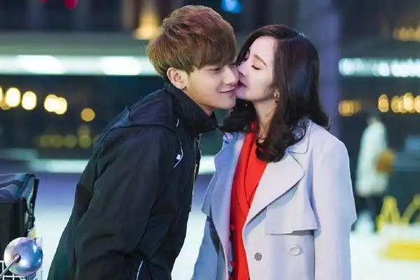 谈判官高冷小姐姐和帅气弟弟的相爱相杀
