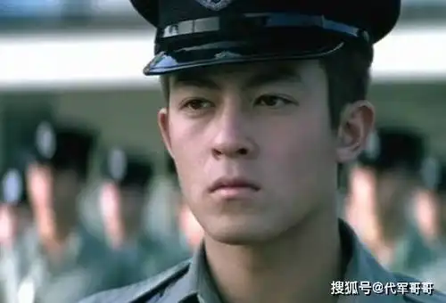 男星警察造型谁最帅气王一博第八,黄景瑜第二,刘德华排第几
