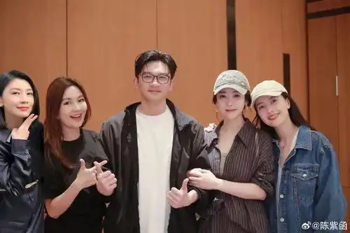 倚天屠龙记剧组重聚苏有朋演唱会,贾静雯回应缺席