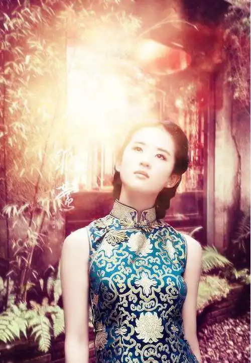 古力娜扎晒旗袍照惊艳全场,盘点当红小花的旗袍照
